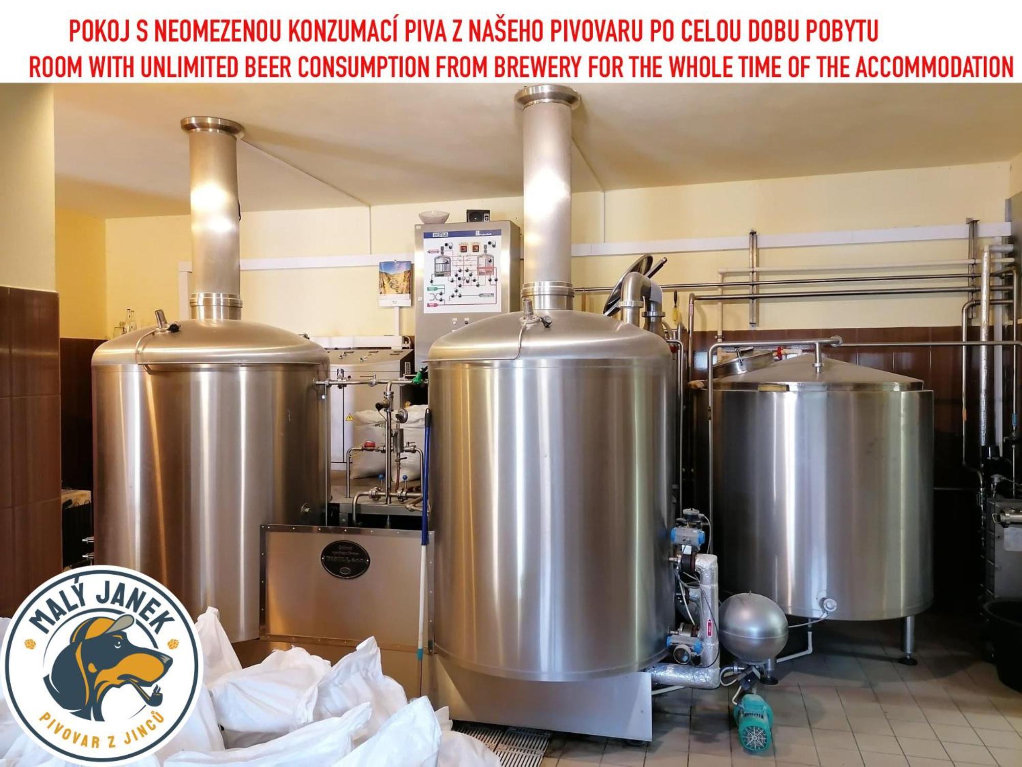 Penzion Eska S Pivovarem Mj Jince Buitenkant foto