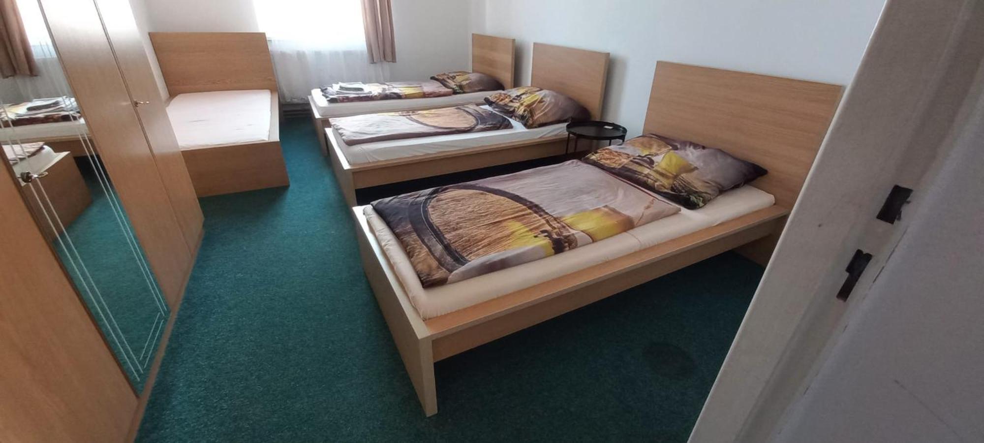 Penzion Eska S Pivovarem Mj Jince Buitenkant foto